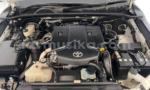 Nunua Ilio tumika Toyota Hilux Nyeupe Gari ndani ya Beitbridge nchini Matabeleland Kusini Nunua Ilio tumika Toyota Hilux Nyeupe Gari ndani ya Beitbridge nchini Matabeleland Kusini