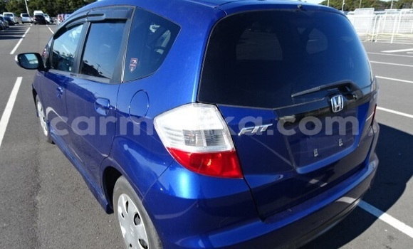 Nunua Ilio tumika Honda Fit Bluu Gari ndani ya Beitbridge nchini Matabeleland Kusini Nunua Ilio tumika Honda Fit Bluu Gari ndani ya Beitbridge nchini Matabeleland Kusini