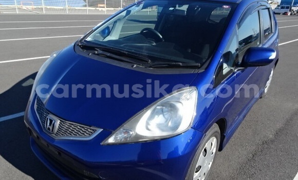 Nunua Ilio tumika Honda Fit Bluu Gari ndani ya Beitbridge nchini Matabeleland Kusini Nunua Ilio tumika Honda Fit Bluu Gari ndani ya Beitbridge nchini Matabeleland Kusini