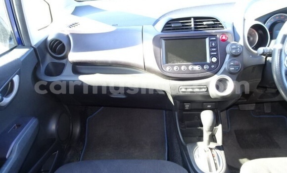 Nunua Ilio tumika Honda Fit Bluu Gari ndani ya Beitbridge nchini Matabeleland Kusini Nunua Ilio tumika Honda Fit Bluu Gari ndani ya Beitbridge nchini Matabeleland Kusini