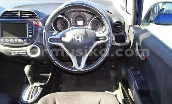 Nunua Ilio tumika Honda Fit Bluu Gari ndani ya Beitbridge nchini Matabeleland Kusini Nunua Ilio tumika Honda Fit Bluu Gari ndani ya Beitbridge nchini Matabeleland Kusini