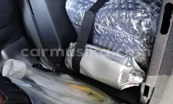 Nunua Ilio tumika Honda Fit Bluu Gari ndani ya Beitbridge nchini Matabeleland Kusini Nunua Ilio tumika Honda Fit Bluu Gari ndani ya Beitbridge nchini Matabeleland Kusini