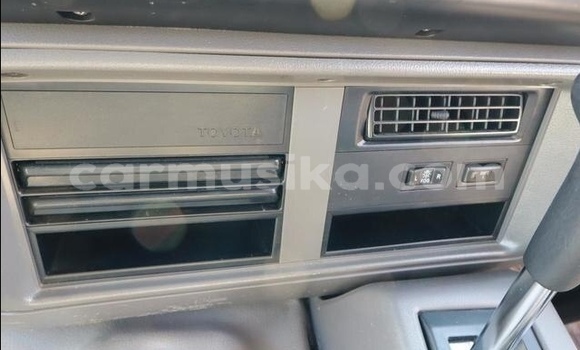 Acheter Occasion Voiture Toyota Coaster Blanc à Beitbridge, Matabeleland South Acheter Occasion Voiture Toyota Coaster Blanc à Beitbridge, Matabeleland South