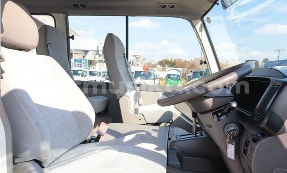 Acheter Occasion Voiture Toyota Coaster Blanc à Beitbridge, Matabeleland South Acheter Occasion Voiture Toyota Coaster Blanc à Beitbridge, Matabeleland South