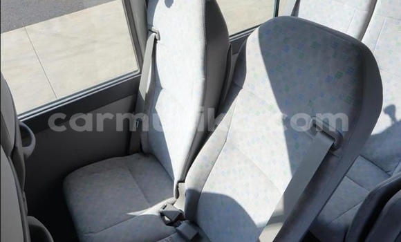 Acheter Occasion Voiture Toyota Coaster Blanc à Beitbridge, Matabeleland South Acheter Occasion Voiture Toyota Coaster Blanc à Beitbridge, Matabeleland South