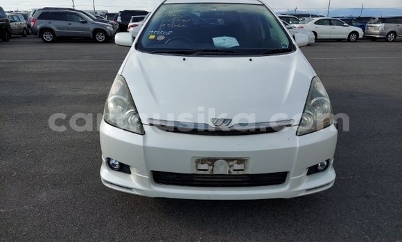 Buy Used Toyota Wish White Car in Beitbridge in Matabeleland South Buy Used Toyota Wish White Car in Beitbridge in Matabeleland South