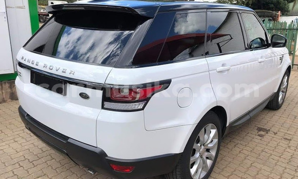 Tenga Tsaru Land Rover Range Rover Chena Mota in Beitbridge in Matabeleland South Tenga Tsaru Land Rover Range Rover Chena Mota in Beitbridge in Matabeleland South