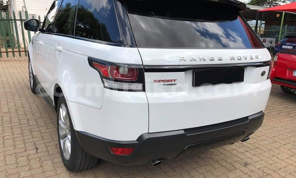 Tenga Tsaru Land Rover Range Rover Chena Mota in Beitbridge in Matabeleland South Tenga Tsaru Land Rover Range Rover Chena Mota in Beitbridge in Matabeleland South