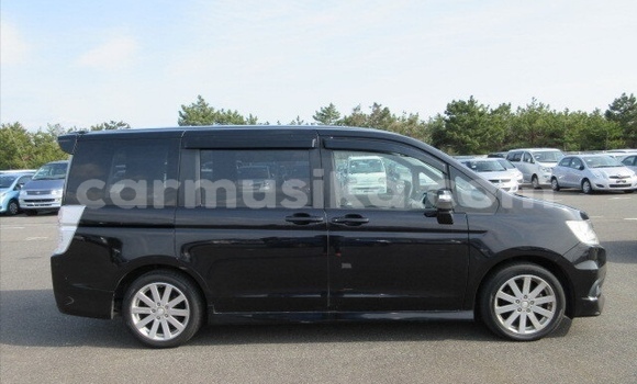 Tenga Tsaru Honda Stepwgn Nhema Mota in Beitbridge in Matabeleland South