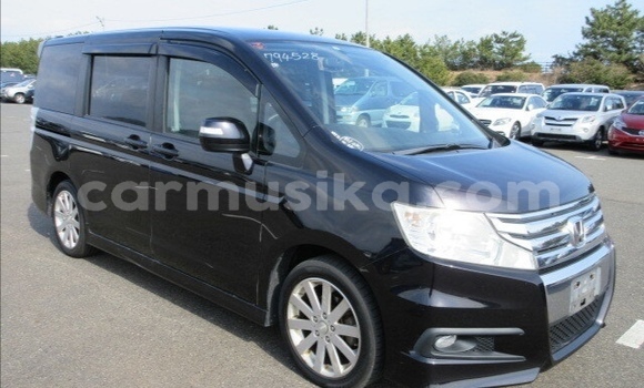 Acheter Occasion Voiture Honda Stepwgn Noir à Beitbridge, Matabeleland South Acheter Occasion Voiture Honda Stepwgn Noir à Beitbridge, Matabeleland South