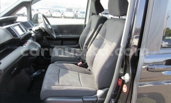 Acheter Occasion Voiture Honda Stepwgn Noir à Beitbridge, Matabeleland South Acheter Occasion Voiture Honda Stepwgn Noir à Beitbridge, Matabeleland South