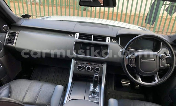 Tenga Tsaru Land Rover Range Rover Chena Mota in Beitbridge in Matabeleland South Tenga Tsaru Land Rover Range Rover Chena Mota in Beitbridge in Matabeleland South