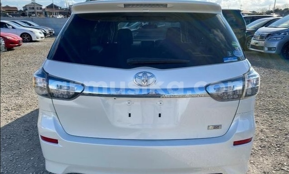 Acheter Occasion Voiture Toyota Wish Blanc à Beitbridge, Matabeleland South Acheter Occasion Voiture Toyota Wish Blanc à Beitbridge, Matabeleland South