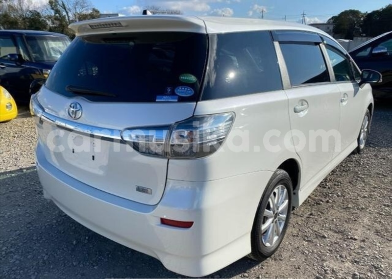 Big with watermark toyota wish matabeleland south beitbridge 28095