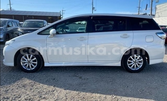 Acheter Occasion Voiture Toyota Wish Blanc à Beitbridge, Matabeleland South Acheter Occasion Voiture Toyota Wish Blanc à Beitbridge, Matabeleland South