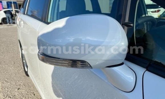 Acheter Occasion Voiture Toyota Wish Blanc à Beitbridge, Matabeleland South Acheter Occasion Voiture Toyota Wish Blanc à Beitbridge, Matabeleland South