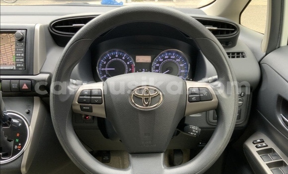 Acheter Occasion Voiture Toyota Wish Blanc à Beitbridge, Matabeleland South Acheter Occasion Voiture Toyota Wish Blanc à Beitbridge, Matabeleland South