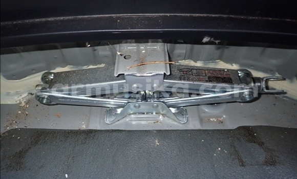 Nunua Ilio tumika Honda Fit Nyeupe Gari ndani ya Beitbridge nchini Matabeleland Kusini Nunua Ilio tumika Honda Fit Nyeupe Gari ndani ya Beitbridge nchini Matabeleland Kusini