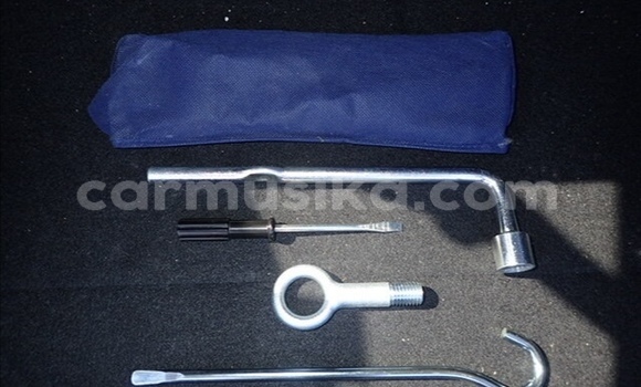 Nunua Ilio tumika Honda Fit Nyeupe Gari ndani ya Beitbridge nchini Matabeleland Kusini Nunua Ilio tumika Honda Fit Nyeupe Gari ndani ya Beitbridge nchini Matabeleland Kusini