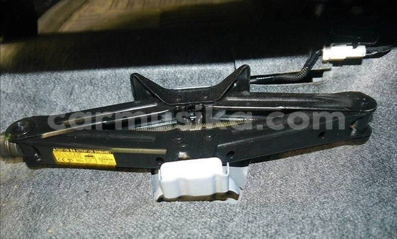 Nunua Ilio tumika Toyota Yaris Bluu Gari ndani ya Beitbridge nchini Matabeleland Kusini Nunua Ilio tumika Toyota Yaris Bluu Gari ndani ya Beitbridge nchini Matabeleland Kusini