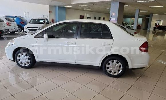 Tenga Tsaru Nissan Tiida Chena Mota in Beitbridge in Matabeleland South Tenga Tsaru Nissan Tiida Chena Mota in Beitbridge in Matabeleland South