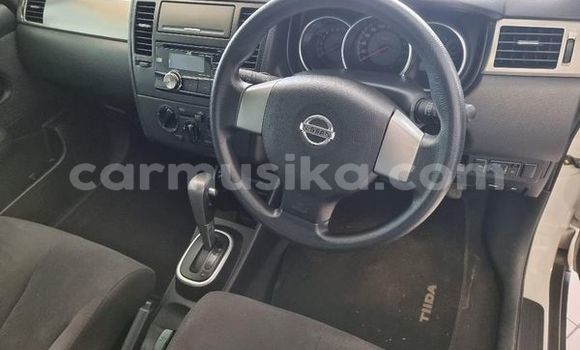 Tenga Tsaru Nissan Tiida Chena Mota in Beitbridge in Matabeleland South Tenga Tsaru Nissan Tiida Chena Mota in Beitbridge in Matabeleland South