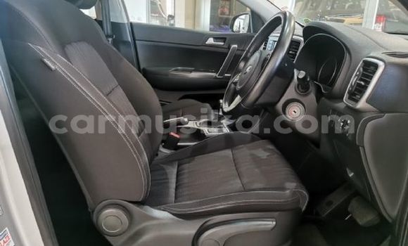 Acheter Occasion Voiture Kia Sportage Gris à Beitbridge, Matabeleland South Acheter Occasion Voiture Kia Sportage Gris à Beitbridge, Matabeleland South