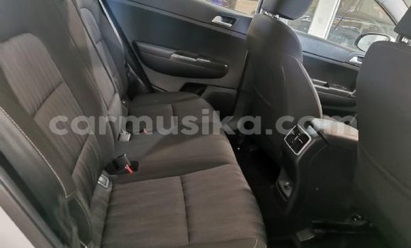 Acheter Occasion Voiture Kia Sportage Gris à Beitbridge, Matabeleland South Acheter Occasion Voiture Kia Sportage Gris à Beitbridge, Matabeleland South