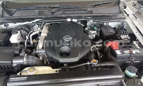 Acheter Occasion Voiture Nissan Navara Gris à Beitbridge, Matabeleland South Acheter Occasion Voiture Nissan Navara Gris à Beitbridge, Matabeleland South