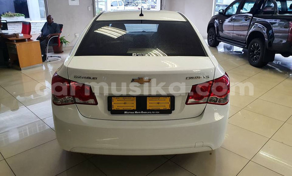 Acheter Occasion Voiture Chevrolet Cruze Blanc à Beitbridge, Matabeleland South Acheter Occasion Voiture Chevrolet Cruze Blanc à Beitbridge, Matabeleland South