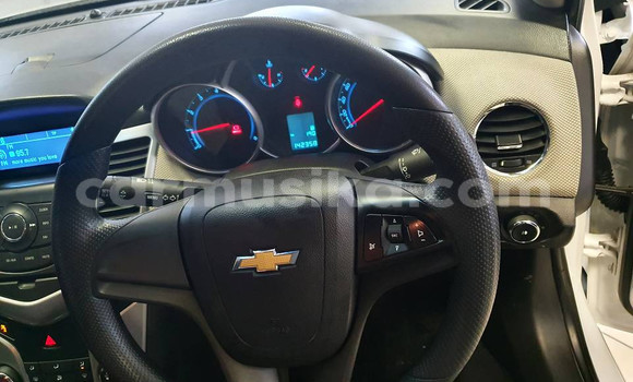Acheter Occasion Voiture Chevrolet Cruze Blanc à Beitbridge, Matabeleland South Acheter Occasion Voiture Chevrolet Cruze Blanc à Beitbridge, Matabeleland South