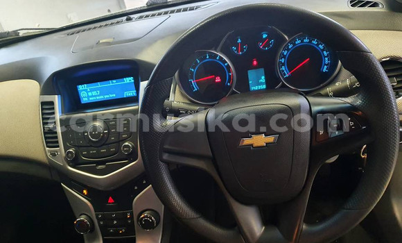 Acheter Occasion Voiture Chevrolet Cruze Blanc à Beitbridge, Matabeleland South Acheter Occasion Voiture Chevrolet Cruze Blanc à Beitbridge, Matabeleland South