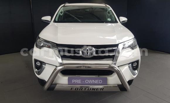 Buy Used Toyota Fortuner White Car in Beitbridge in Matabeleland South Buy Used Toyota Fortuner White Car in Beitbridge in Matabeleland South