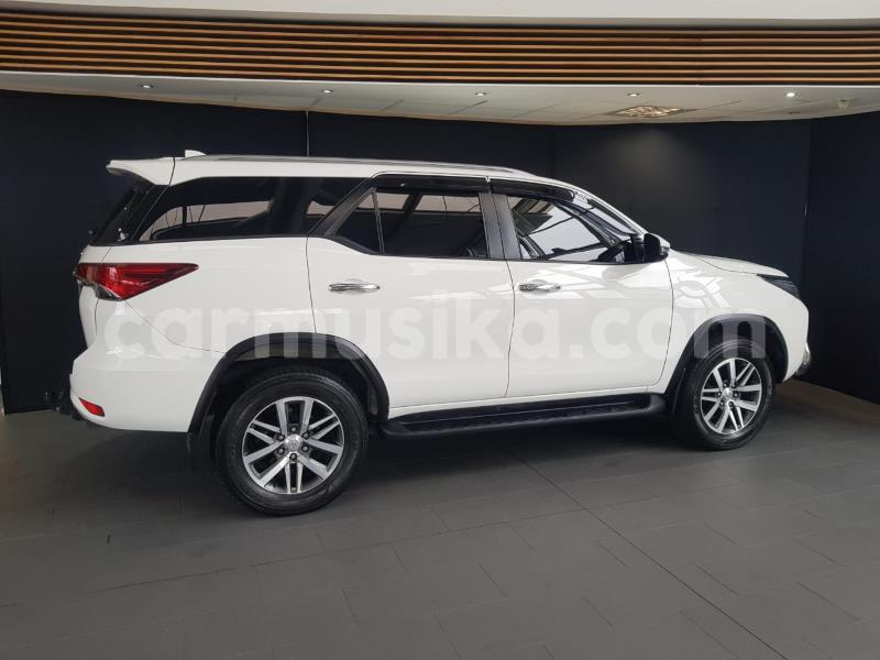 Big with watermark toyota fortuner matabeleland south beitbridge 28109