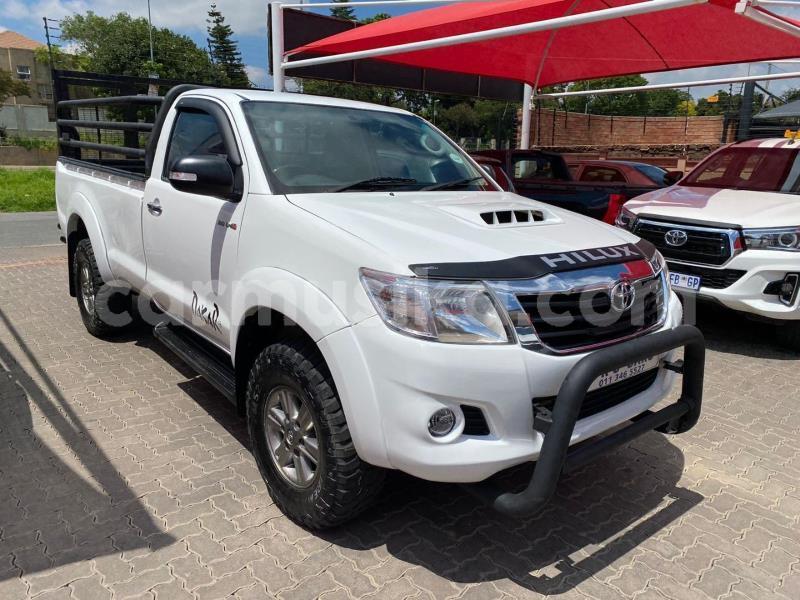 Big with watermark toyota hilux matabeleland south beitbridge 28110