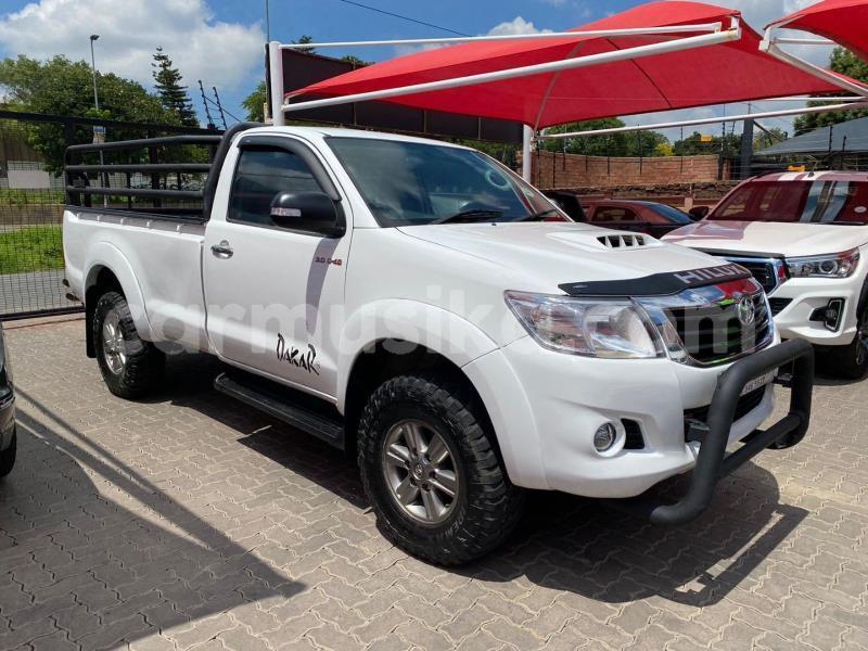 Big with watermark toyota hilux matabeleland south beitbridge 28110