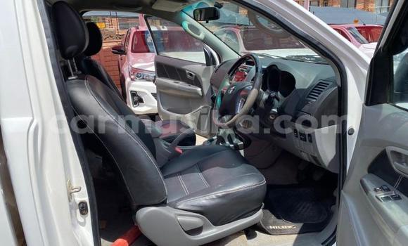 Acheter Occasion Voiture Toyota Hilux Blanc à Beitbridge, Matabeleland South Acheter Occasion Voiture Toyota Hilux Blanc à Beitbridge, Matabeleland South