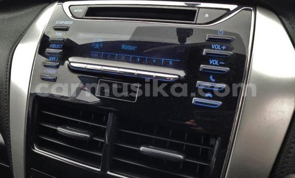 Acheter Occasion Voiture Toyota Yaris Gris à Beitbridge, Matabeleland South Acheter Occasion Voiture Toyota Yaris Gris à Beitbridge, Matabeleland South