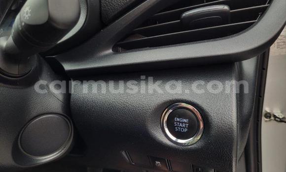 Acheter Occasion Voiture Toyota Yaris Gris à Beitbridge, Matabeleland South Acheter Occasion Voiture Toyota Yaris Gris à Beitbridge, Matabeleland South