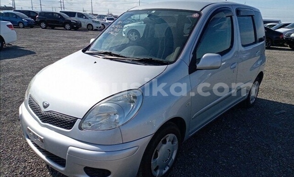 Tenga Tsaru Toyota FunCargo Sirivha Mota in Beitbridge in Matabeleland South