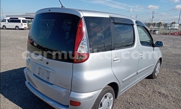 Tenga Tsaru Toyota FunCargo Sirivha Mota in Beitbridge in Matabeleland South Tenga Tsaru Toyota FunCargo Sirivha Mota in Beitbridge in Matabeleland South