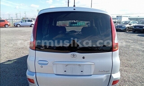 Tenga Tsaru Toyota FunCargo Sirivha Mota in Beitbridge in Matabeleland South Tenga Tsaru Toyota FunCargo Sirivha Mota in Beitbridge in Matabeleland South