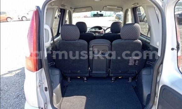 Tenga Tsaru Toyota FunCargo Sirivha Mota in Beitbridge in Matabeleland South Tenga Tsaru Toyota FunCargo Sirivha Mota in Beitbridge in Matabeleland South