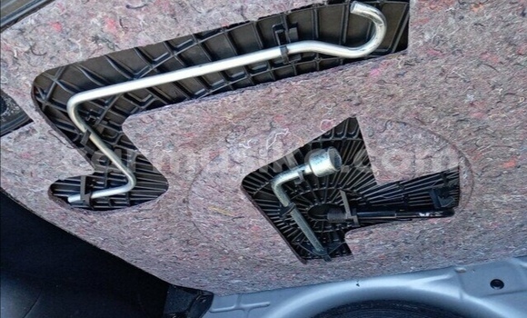 Tenga Tsaru Toyota FunCargo Sirivha Mota in Beitbridge in Matabeleland South Tenga Tsaru Toyota FunCargo Sirivha Mota in Beitbridge in Matabeleland South