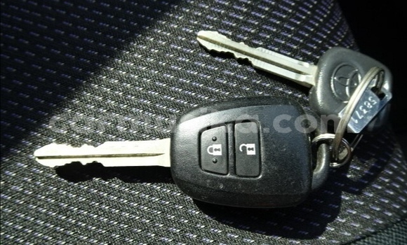 Nunua Ilio tumika Toyota Wish Fedha Gari ndani ya Belvedere nchini Harare Nunua Ilio tumika Toyota Wish Fedha Gari ndani ya Belvedere nchini Harare