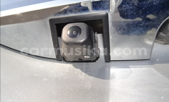 Nunua Ilio tumika Toyota Wish Fedha Gari ndani ya Belvedere nchini Harare Nunua Ilio tumika Toyota Wish Fedha Gari ndani ya Belvedere nchini Harare