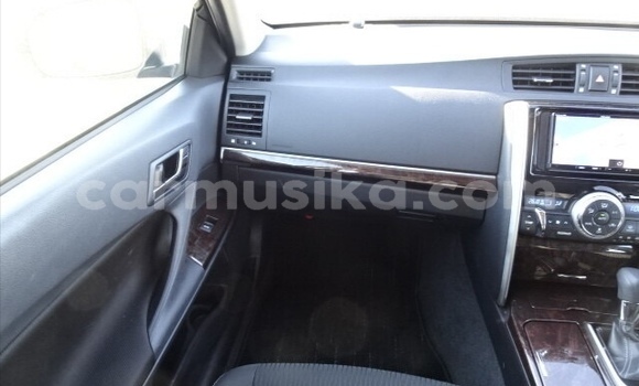 Nunua Ilio tumika Toyota Mark X Bluu Gari ndani ya Beitbridge nchini Matabeleland Kusini Nunua Ilio tumika Toyota Mark X Bluu Gari ndani ya Beitbridge nchini Matabeleland Kusini