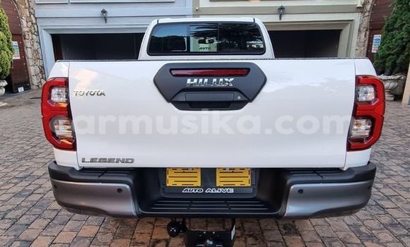 Acheter Occasion Voiture Toyota Hilux Blanc à Beitbridge, Matabeleland South Acheter Occasion Voiture Toyota Hilux Blanc à Beitbridge, Matabeleland South