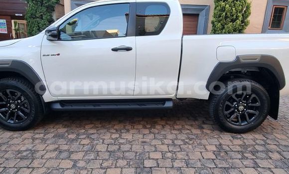 Acheter Occasion Voiture Toyota Hilux Blanc à Beitbridge, Matabeleland South Acheter Occasion Voiture Toyota Hilux Blanc à Beitbridge, Matabeleland South