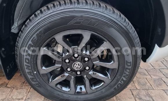 Acheter Occasion Voiture Toyota Hilux Blanc à Beitbridge, Matabeleland South Acheter Occasion Voiture Toyota Hilux Blanc à Beitbridge, Matabeleland South